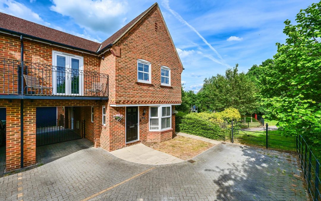 Avington Way, Sherfield-On-Loddon, Hook