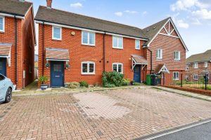 Appian Way, Chineham, Basingstoke