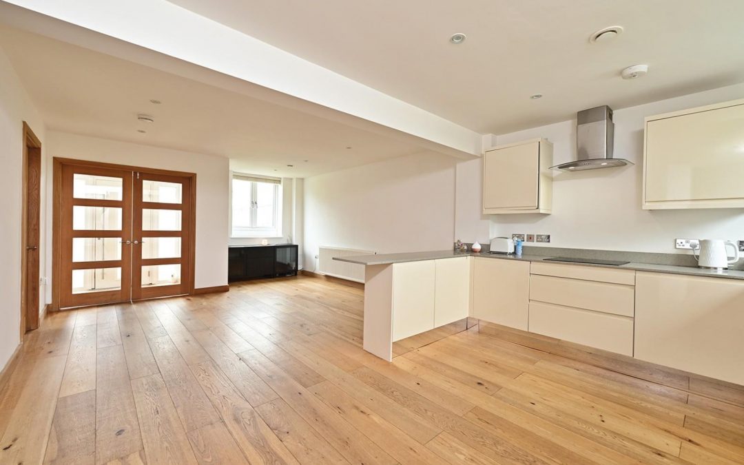Summerlea Court, Herriard