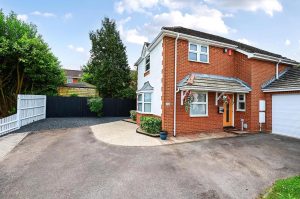 Chatsworth Green, Hatch Warren, Basingstoke
